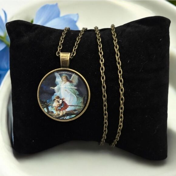 Guardian Angel Famous Painting Round Glass Cabochon Pendant Nostalgic Necklace - Picture 4 of 5
